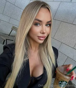 Anastasinka OnlyFans Leaked Free Thumbnail Picture - #7xVELFchae