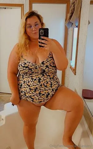 Andiassley OnlyFans Leaked Free Thumbnail Picture - #LIIFr4IqGL