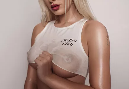 Andrea Kuoni OnlyFans Leaked Free Thumbnail Picture - #dyPeyiZHY6