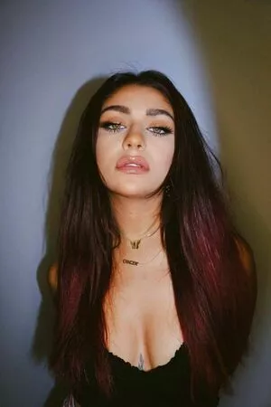 Andrea Russett OnlyFans Leaked Free Thumbnail Picture - #otolOUjot9