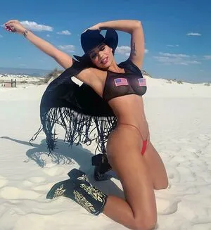 Andrea Valdiri OnlyFans Leaked Free Thumbnail Picture - #iO179xBK0c