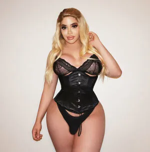 Andreaanaconda OnlyFans Leaked Free Thumbnail Picture - #jBOXoFTVnn