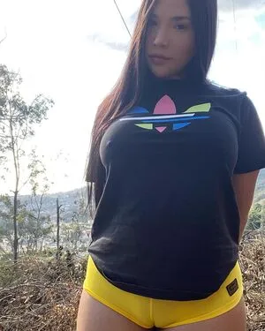 Andreina Rojas OnlyFans Leaked Free Thumbnail Picture - #7Fufnk1nxq
