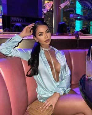 Aneeqa Farid OnlyFans Leaked Free Thumbnail Picture - #9ZCUzILZdB