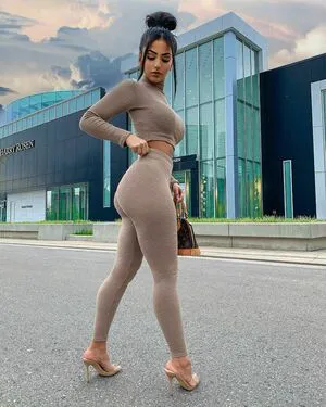 Aneeqa Farid OnlyFans Leaked Free Thumbnail Picture - #I8qCLlWsxw
