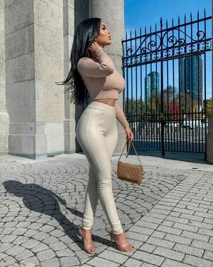 Aneeqa Farid OnlyFans Leaked Free Thumbnail Picture - #RosdWrjh6I