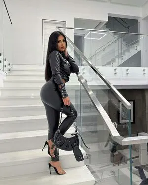 Aneeqa Farid OnlyFans Leaked Free Thumbnail Picture - #gGVsdRl439