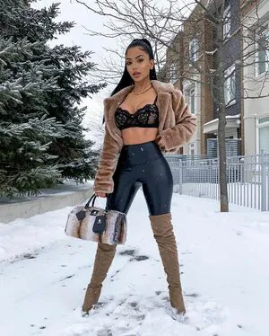 Aneeqa Farid OnlyFans Leaked Free Thumbnail Picture - #luLpPYRKAk
