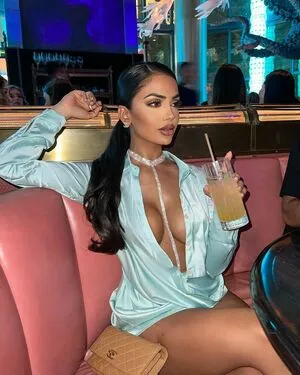 Aneeqa Farid OnlyFans Leaked Free Thumbnail Picture - #q6T4O63sTY