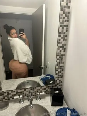 Anel Peralta OnlyFans Leaked Free Thumbnail Picture - #AXAvwqMjYS
