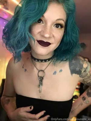 Anervoussole Xo OnlyFans Leaked Free Thumbnail Picture - #uduJmp2him
