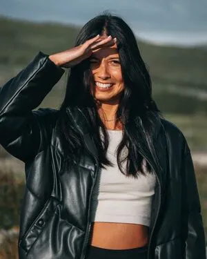 Angadobo OnlyFans Leaked Free Thumbnail Picture - #PddnMMSPlf