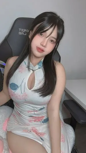 Angel Chan Thumbnail Picture