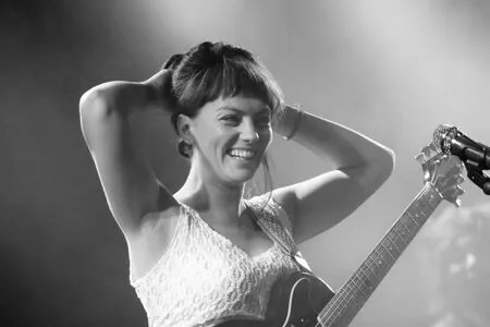 Angel Olsen OnlyFans Leaked Free Thumbnail Picture - #13kz17Zd73