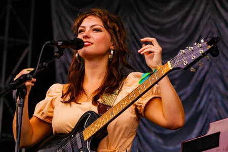 Angel Olsen OnlyFans Leaked Free Thumbnail Picture - #SkBqqVYlVC