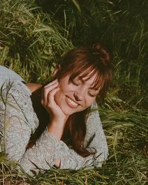 Angel Olsen OnlyFans Leaked Free Thumbnail Picture - #o6xAOA8Em2