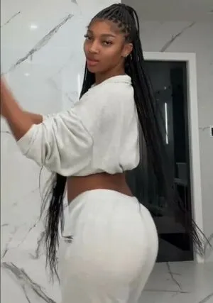Angel Reese OnlyFans Leaked Free Thumbnail Picture - #0AuUO7YafY