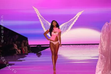 Angel Reese OnlyFans Leaked Free Thumbnail Picture - #8KB9A8AEut