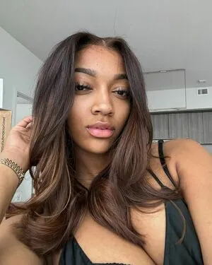 Angel Reese OnlyFans Leaked Free Thumbnail Picture - #BWDLdAxIfI