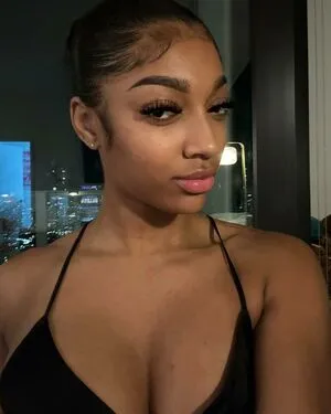 Angel Reese OnlyFans Leaked Free Thumbnail Picture - #DF9cAqI8SL