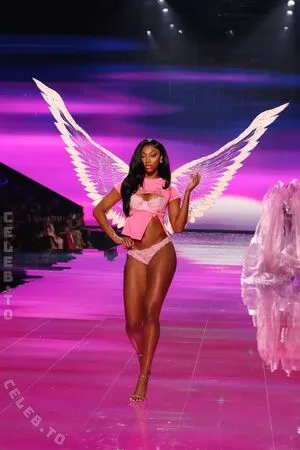 Angel Reese OnlyFans Leaked Free Thumbnail Picture - #UpfnTnyBW5