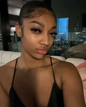 Angel Reese OnlyFans Leaked Free Thumbnail Picture - #cbOsjh3kLs