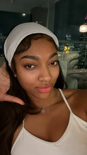 Angel Reese OnlyFans Leaked Free Thumbnail Picture - #iZDJEHiiJb