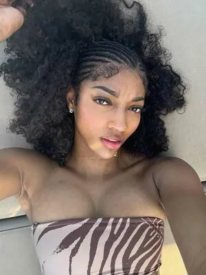 Angel Reese OnlyFans Leaked Free Thumbnail Picture - #sLHO2i1L30