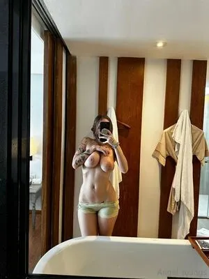 Angel Youngs OnlyFans Leaked Free Thumbnail Picture - #UTNQj069ck