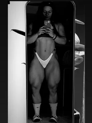 Angela Bodybuilder OnlyFans Leaked Free Thumbnail Picture - #HnzO4Fydcf