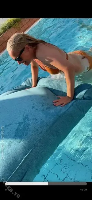 Angela Finger Erben OnlyFans Leaked Free Thumbnail Picture - #8JsK8eFqyi