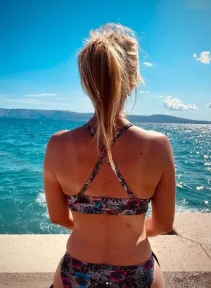 Angela Finger Erben OnlyFans Leaked Free Thumbnail Picture - #wiDbRGbXMR