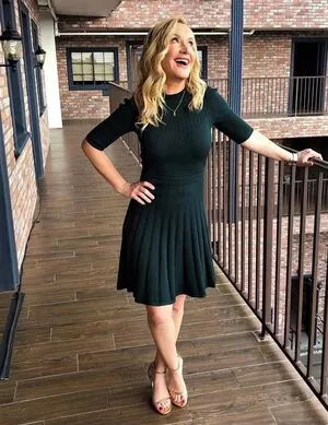 Angela Kinsey OnlyFans Leaked Free Thumbnail Picture - #1GRqTtm0gX