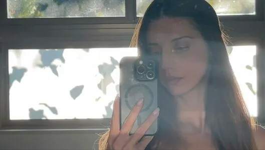 Angela Sarafyan OnlyFans Leaked Free Thumbnail Picture - #LHiqv9fvQ4