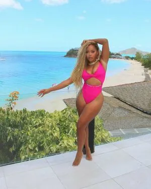 Angela Simmons OnlyFans Leaked Free Thumbnail Picture - #ImrUXA26f1