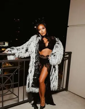 Angela Simmons OnlyFans Leaked Free Thumbnail Picture - #RgWErx2iwI