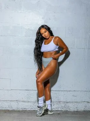 Angela Simmons OnlyFans Leaked Free Thumbnail Picture - #b00cYEKire