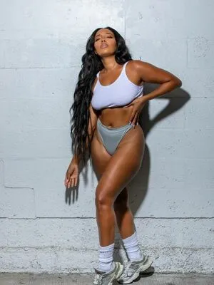 Angela Simmons OnlyFans Leaked Free Thumbnail Picture - #ie9CZ4m1Tf