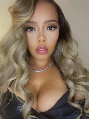 Angela Simmons OnlyFans Leaked Free Thumbnail Picture - #tJ8oBmYwLK
