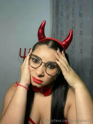 Angelahot21 OnlyFans Leaked Free Thumbnail Picture - #43aHg2E4mx