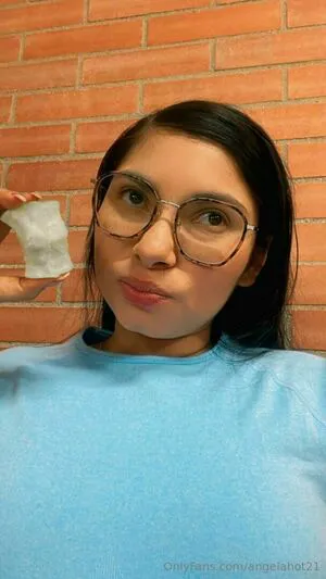 Angelahot21 OnlyFans Leaked Free Thumbnail Picture - #5RtyQnSOAN