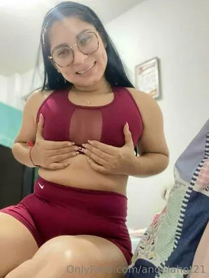 Angelahot21 OnlyFans Leaked Free Thumbnail Picture - #DmTXDLCERK