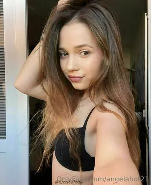 Angelahot21 OnlyFans Leaked Free Thumbnail Picture - #GERv9Jva0g
