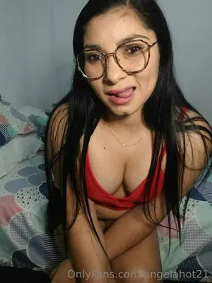 Angelahot21 OnlyFans Leaked Free Thumbnail Picture - #GFEUPPElgz