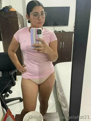 Angelahot21 OnlyFans Leaked Free Thumbnail Picture - #Jlt0anOGwj