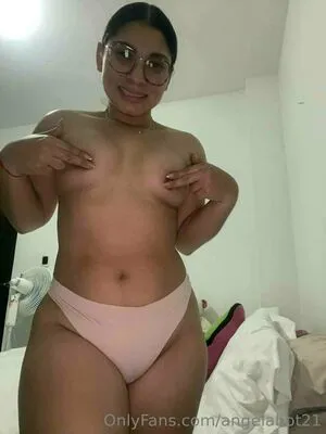 Angelahot21 OnlyFans Leaked Free Thumbnail Picture - #MN9ePmcbmw