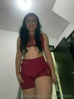 Angelahot21 OnlyFans Leaked Free Thumbnail Picture - #OuvKemUtw5