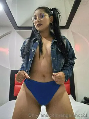 Angelahot21 OnlyFans Leaked Free Thumbnail Picture - #UuIiU7DMwR