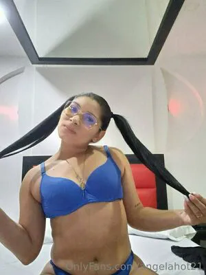 Angelahot21 OnlyFans Leaked Free Thumbnail Picture - #YKfNUkUEUz