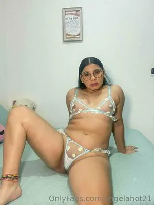 Angelahot21 OnlyFans Leaked Free Thumbnail Picture - #fMDXg8Zuxl